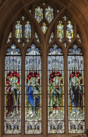 성 티모테오와 성 티토와 성 이냐시오와 성 폴리카르포_by Hardman_photo by Jules & Jenny_in the church of St John the Baptist in Cirencester_England.jpg